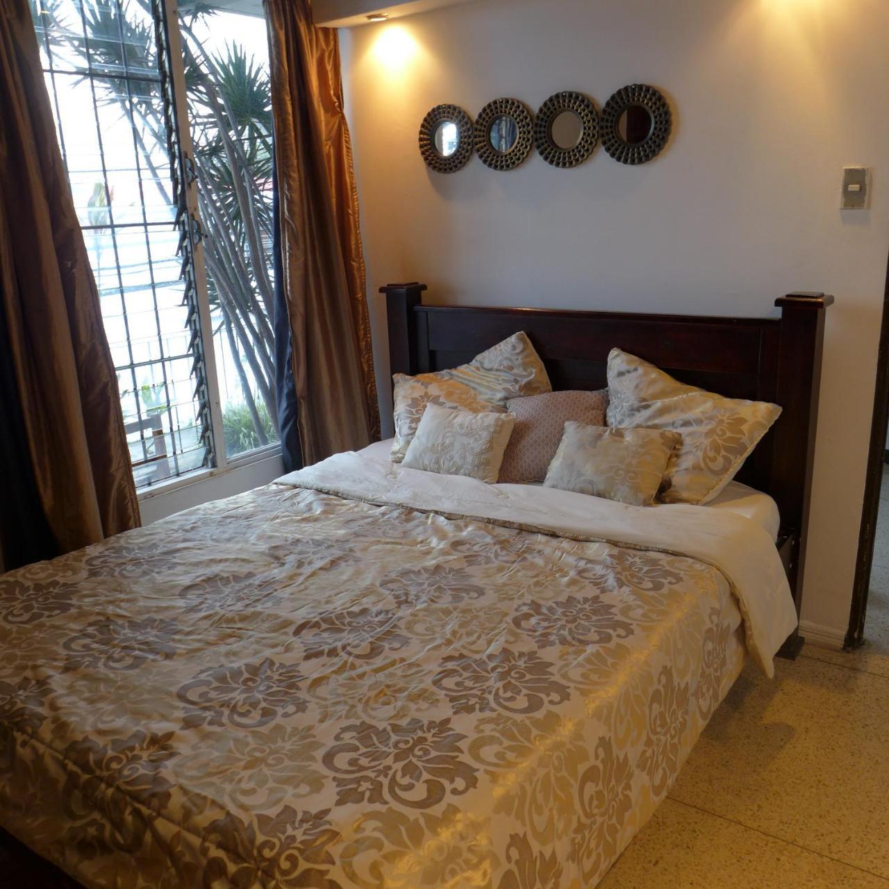 Casa Yoses Hostel San José Eksteriør billede